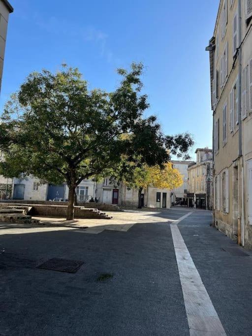 Le Logis Des Templiers Vieux Port Apartment La Rochelle  Ngoại thất bức ảnh